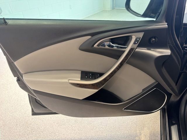 Used 2015 Buick Verano FWD image 16