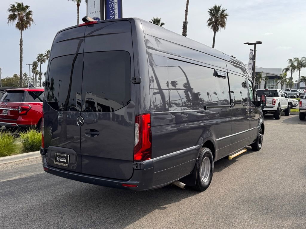 Used 2020 Mercedes-Benz Sprinter 4500 image 12