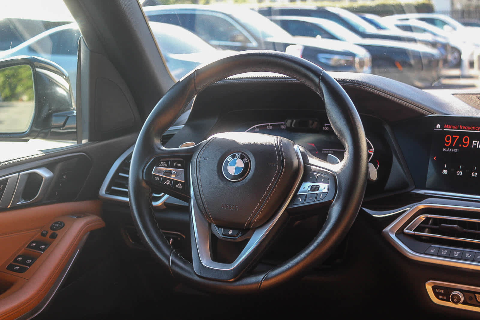 Used 2023 BMW X5 sDrive40i w/ Executive Package image 15
