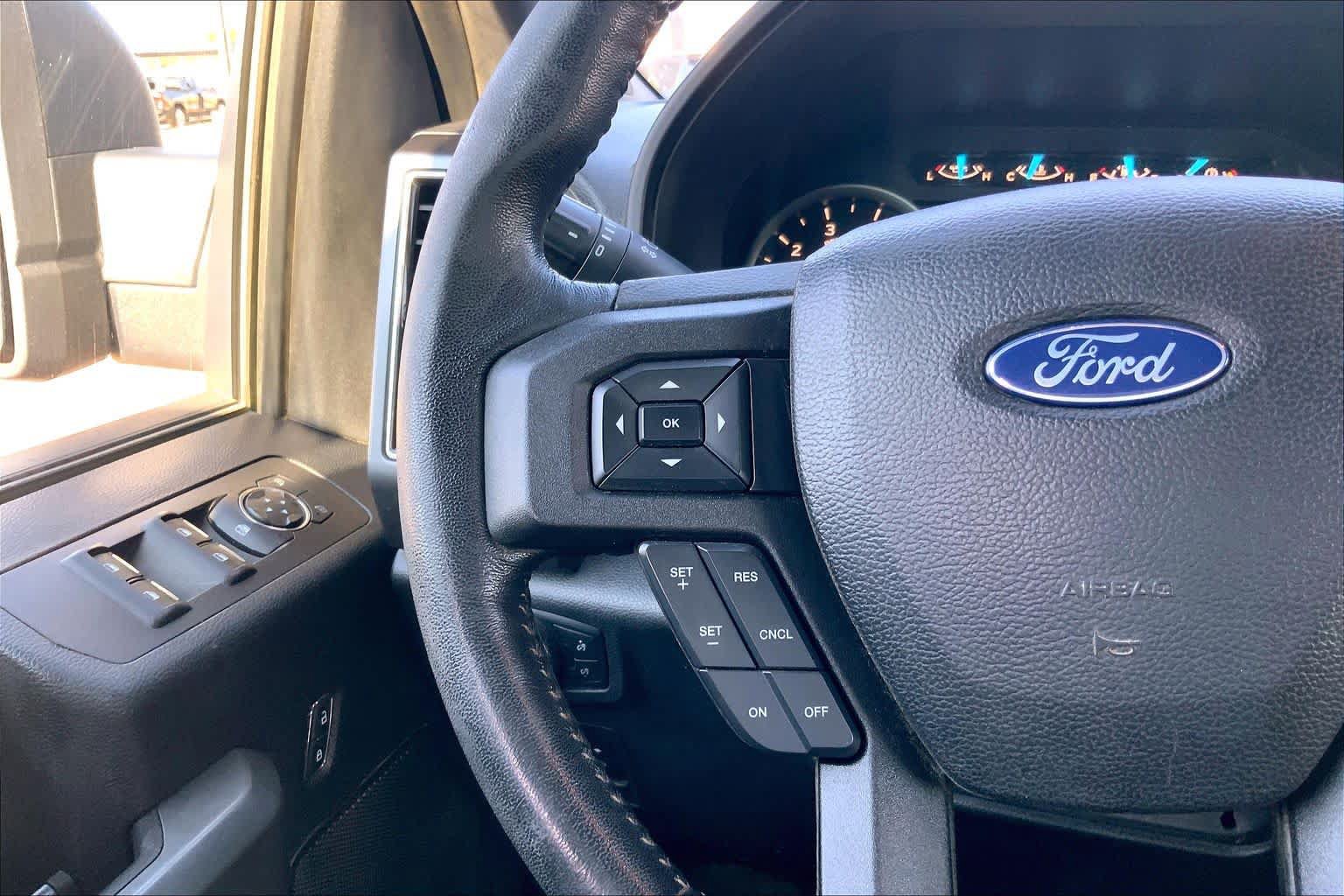 Used 2018 Ford F150 XLT w/ Equipment Group 302A Luxury AWD/4WD image 22