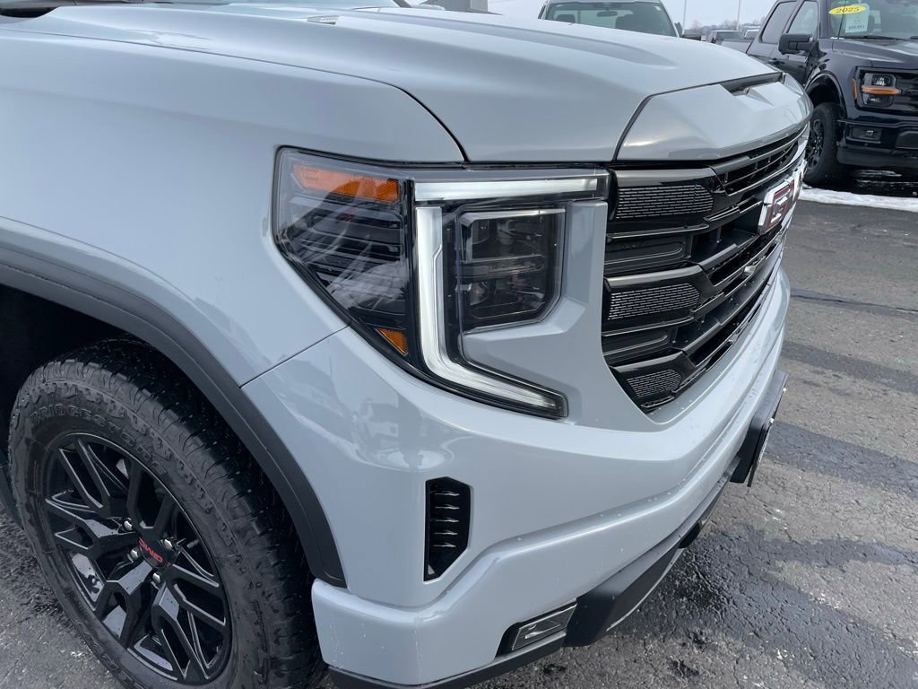 Used 2024 GMC Sierra 1500 Elevation image 28