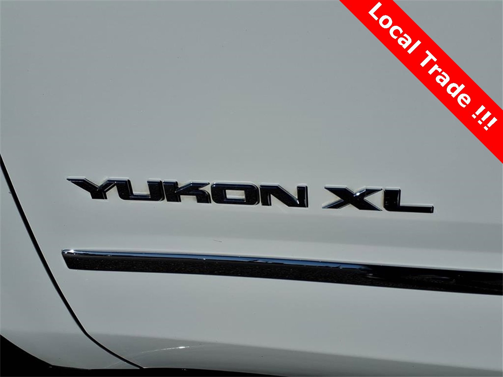 Used 2019 GMC Yukon XL SLT image 9