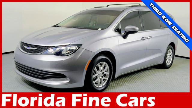 Used 2020 Chrysler Voyager Lxi image 1
