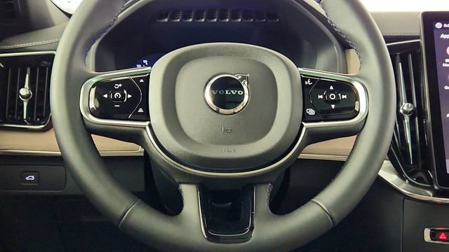 Used 2027 Volvo XC90 B6 Plus AWD/4WD image 25