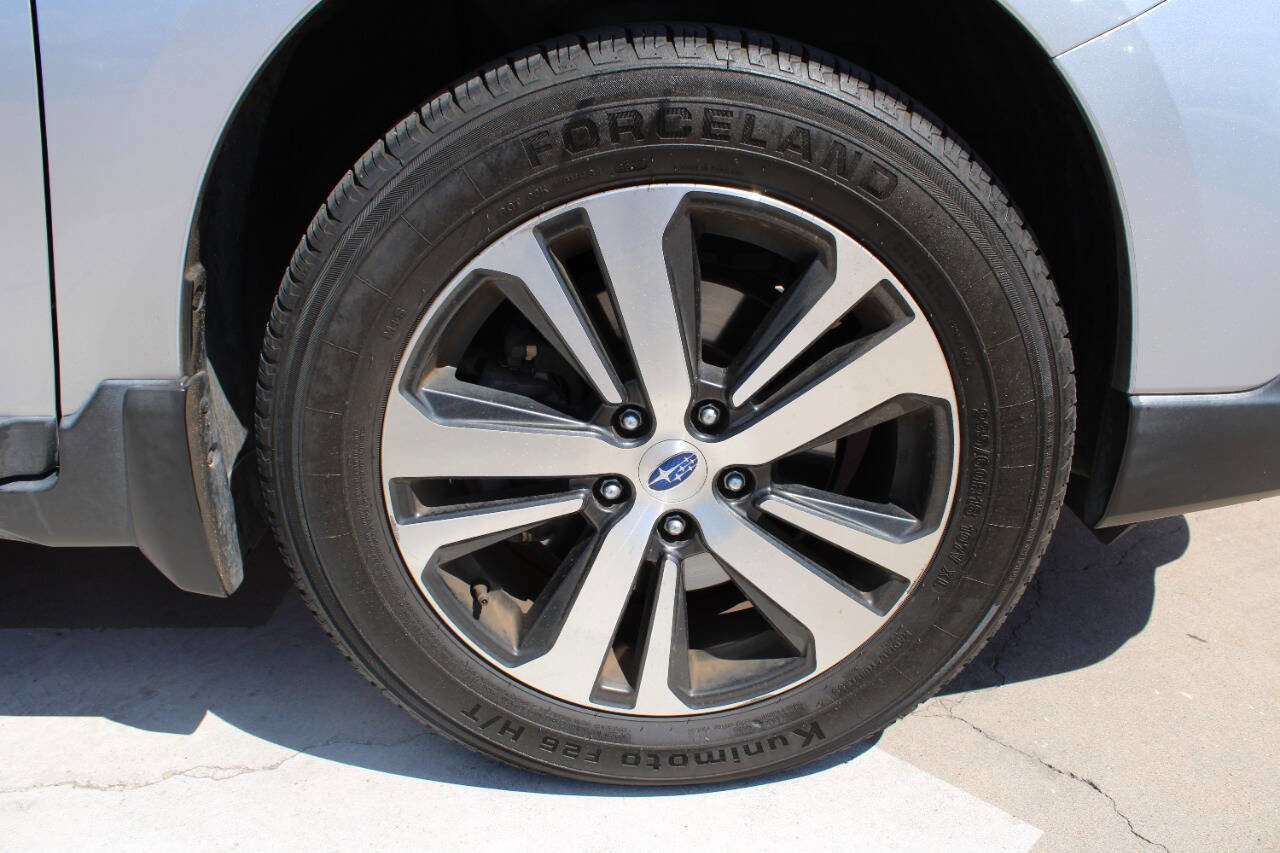 Used 2018 Subaru Outback 3.6R Limited image 20