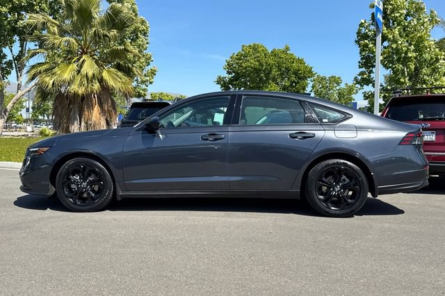 Used 2025 Honda Accord SE image 7