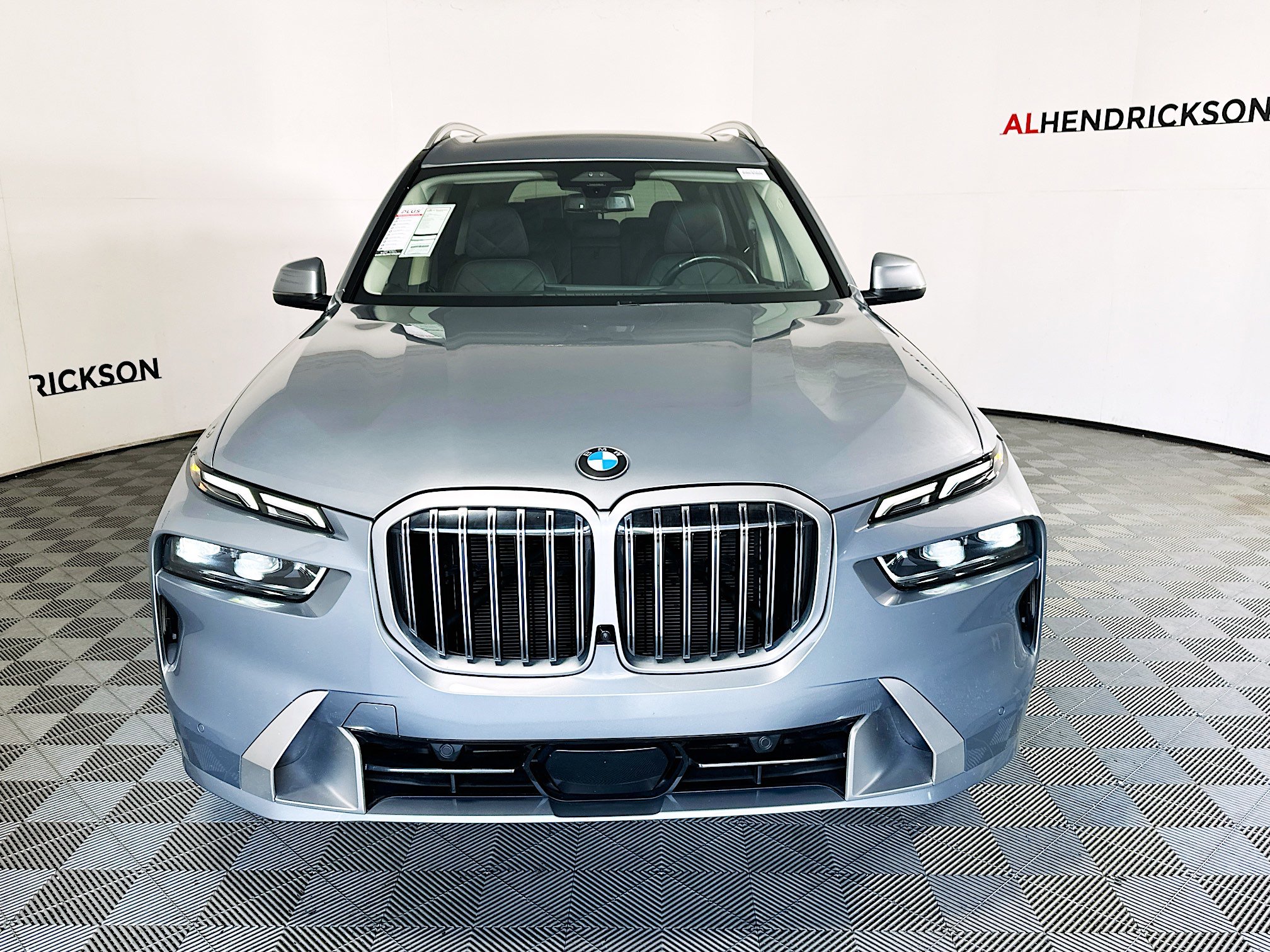 Used 2024 BMW X7 xDrive40i image 8