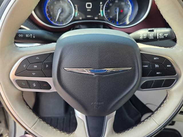 Used 2019 Chrysler Pacifica Limited FWD image 28
