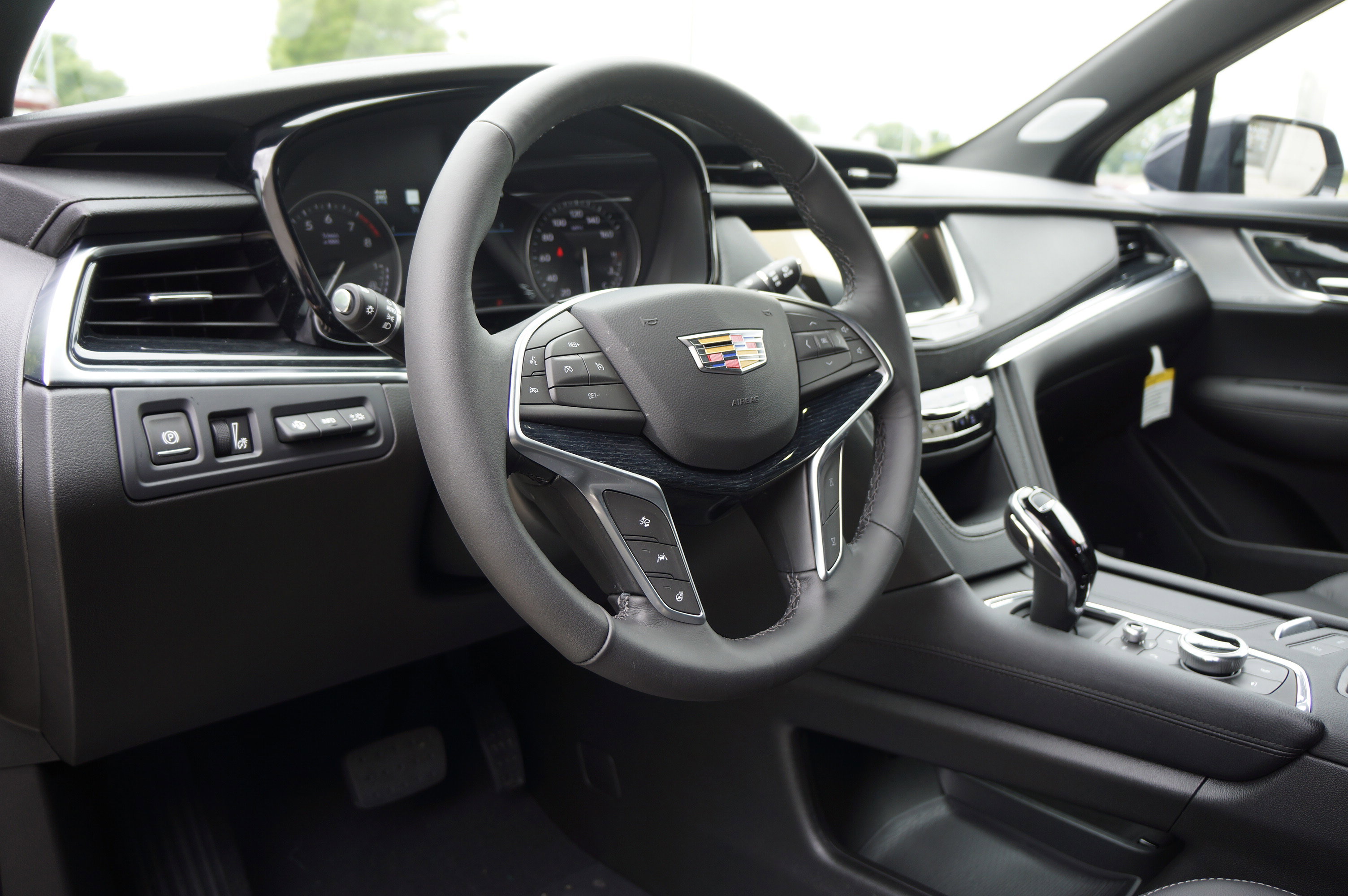 Used 2025 Cadillac XT5 Premium Luxury image 23