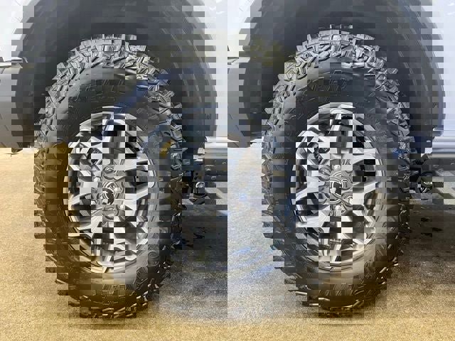 New 2025 Ford Bronco Badlands image 22