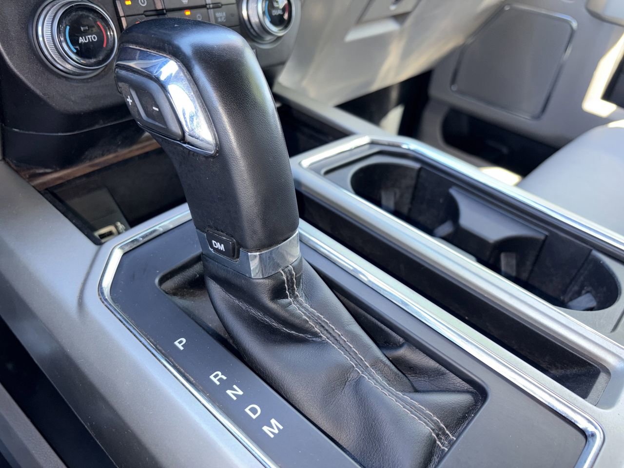 Used 2019 Ford F150 Lariat w/ Equipment Group 502A Luxury AWD/4WD image 22