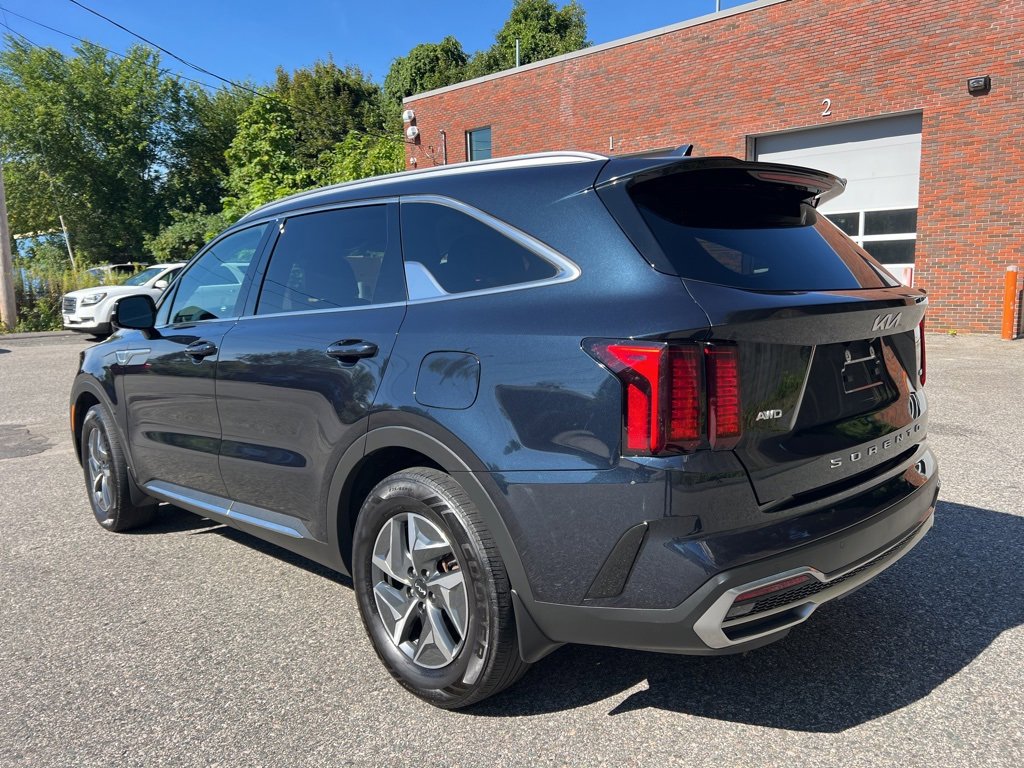 Certified 2022 Kia Sorento S image 3