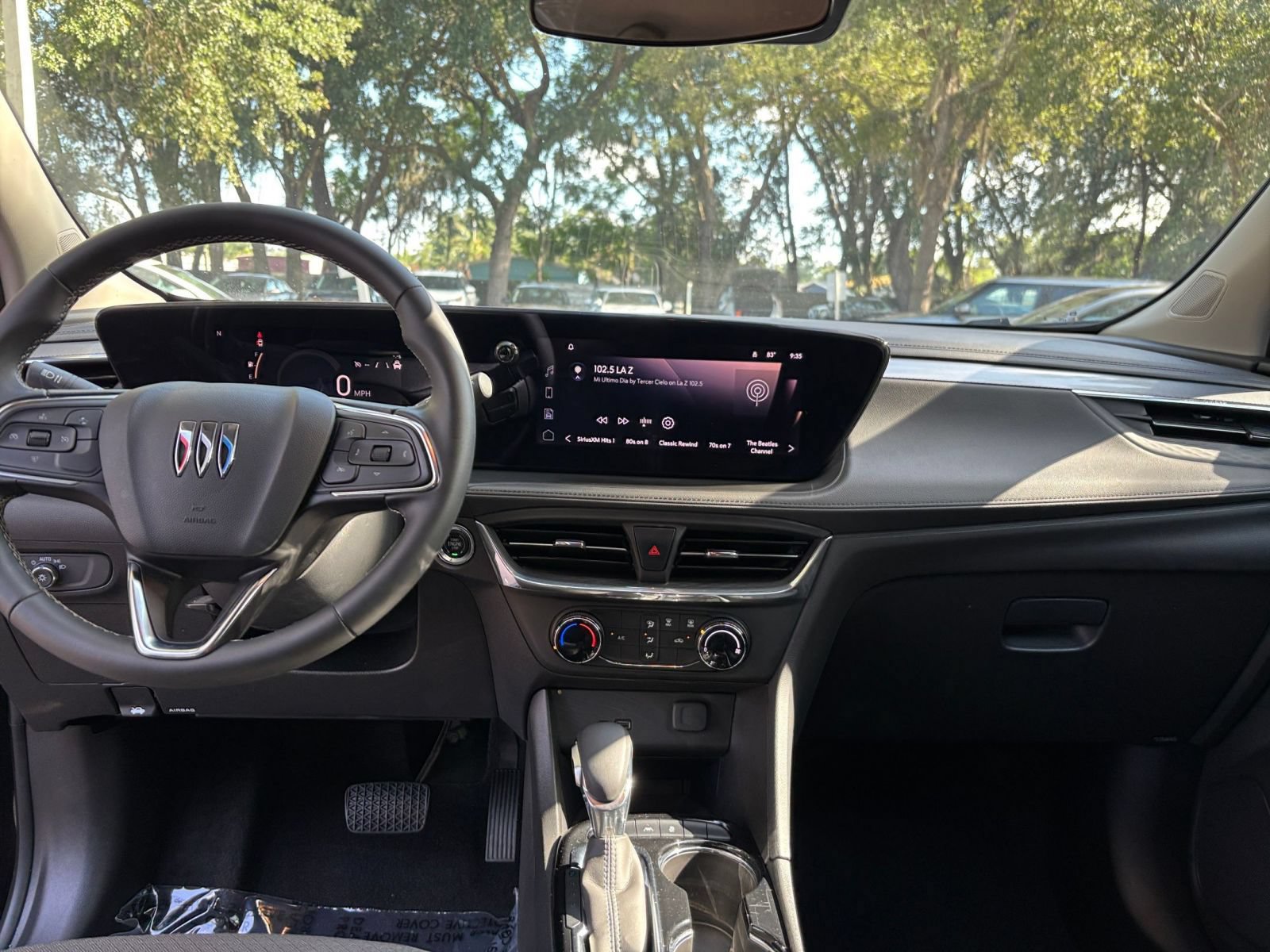 Used 2025 Buick Encore GX Preferred FWD image 32