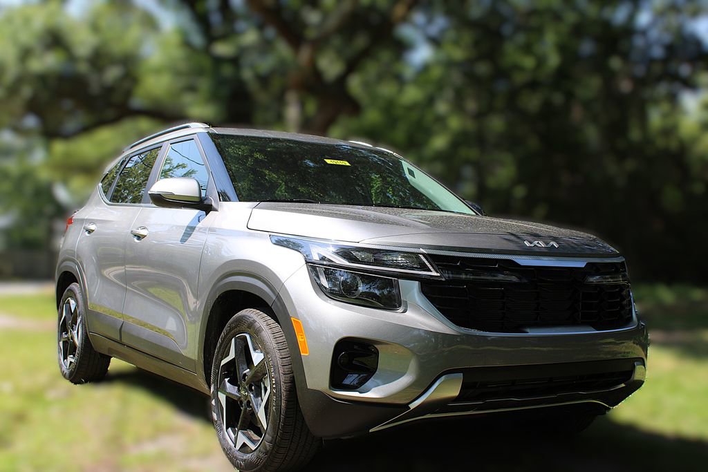 New 2026 Kia Seltos EX image 3