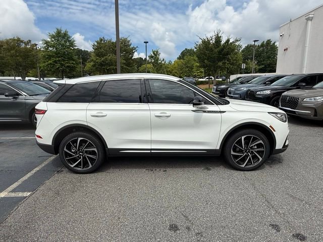 New 2025 Lincoln Corsair Reserve image 16