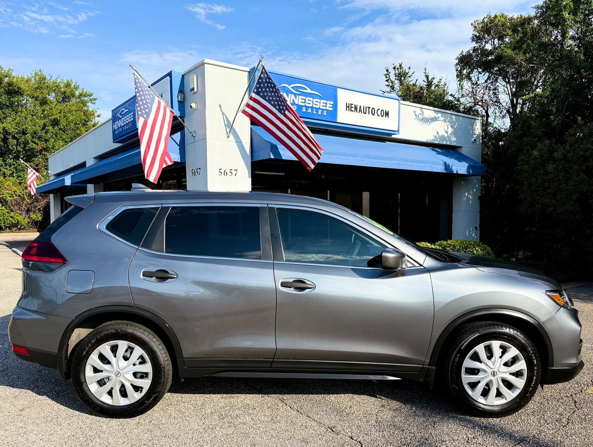 Used 2020 Nissan Rogue S FWD image 10