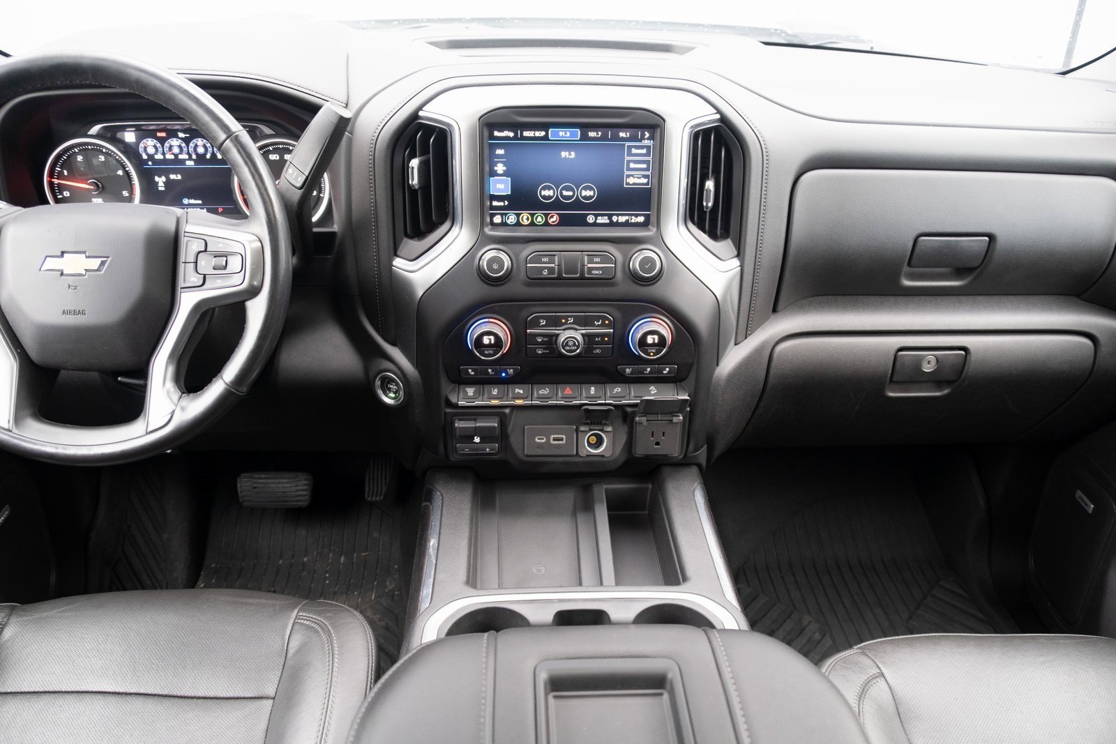 Used 2020 Chevrolet Silverado 3500 LTZ w/ LTZ Premium Package image 24