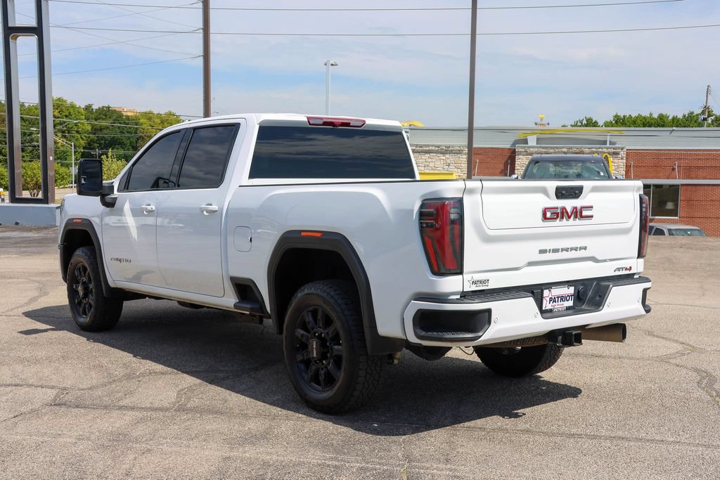 Used 2025 GMC Sierra 2500 AT4 AWD/4WD image 5