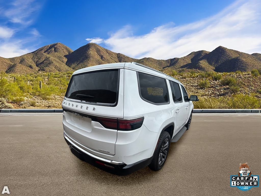 Certified 2024 Jeep Wagoneer Series II w/ Flexible Seating Group RWD image 4