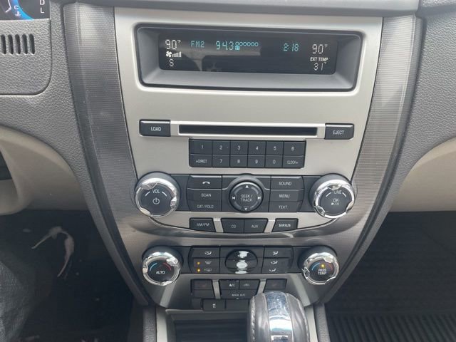 Used 2010 Ford Fusion SEL image 22