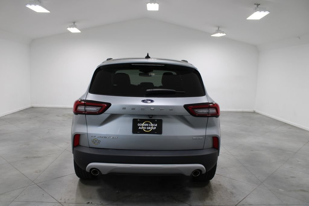 Used 2023 Ford Escape Platinum AWD/4WD image 8