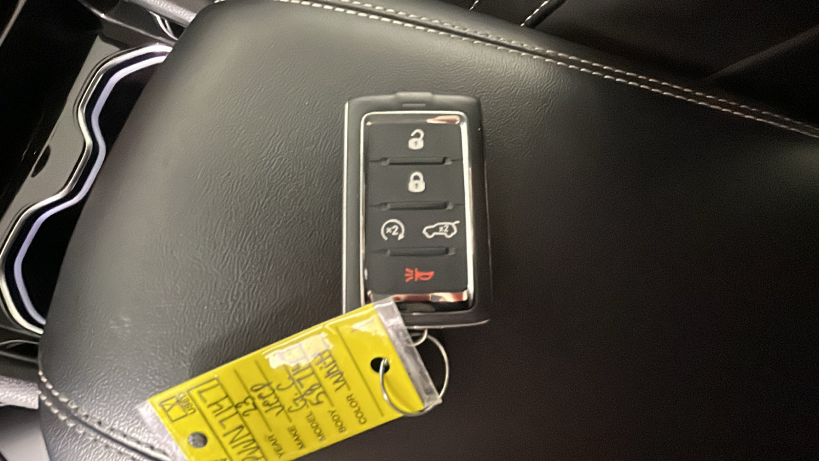Used 2023 Jeep Grand Cherokee Limited AWD/4WD image 24