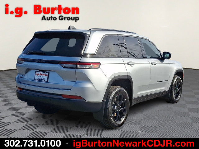 New 2026 Jeep Grand Cherokee Altitude AWD/4WD image 4