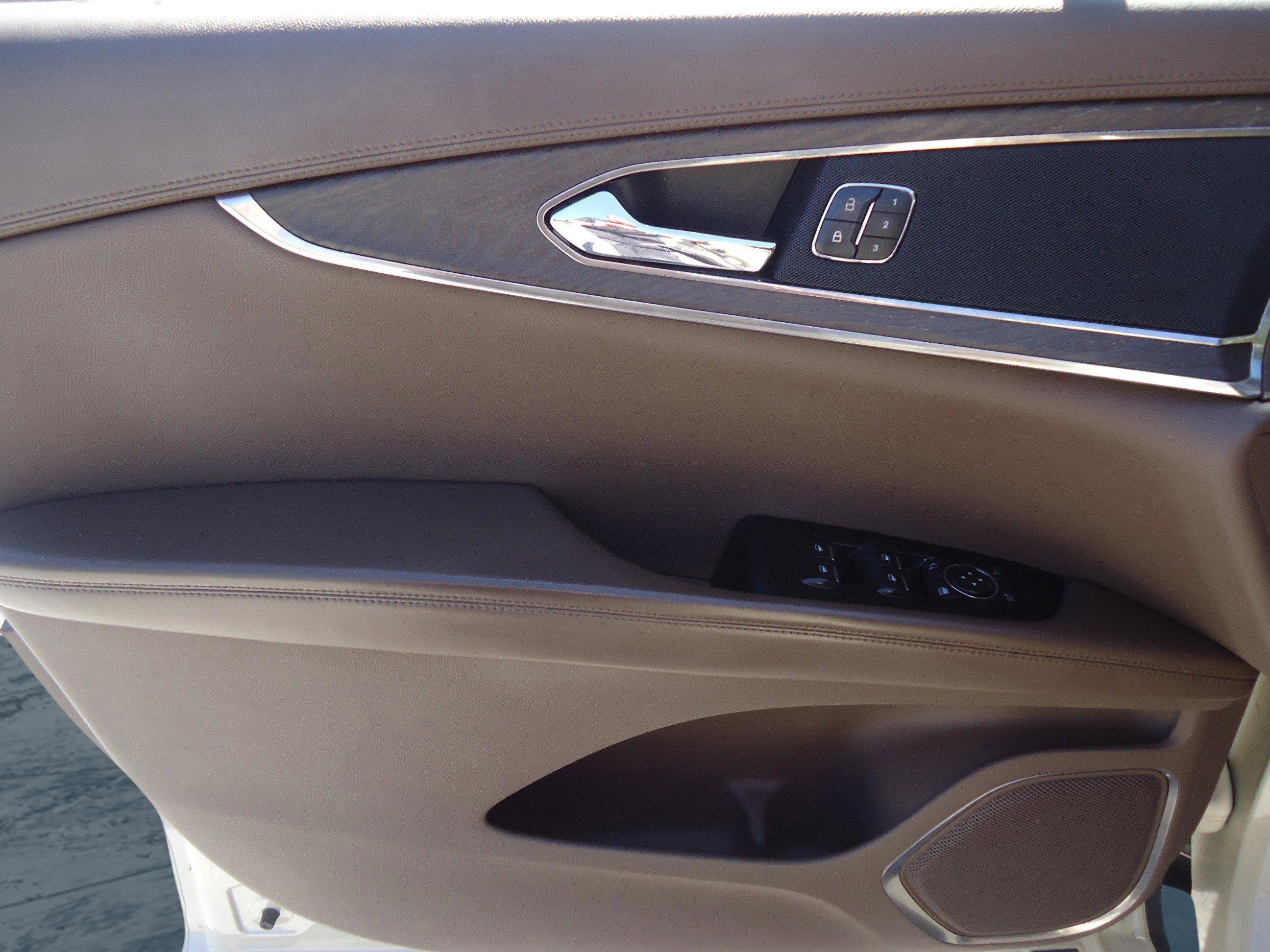 Used 2016 Lincoln MKX Reserve w/ Technology Package AWD/4WD image 21