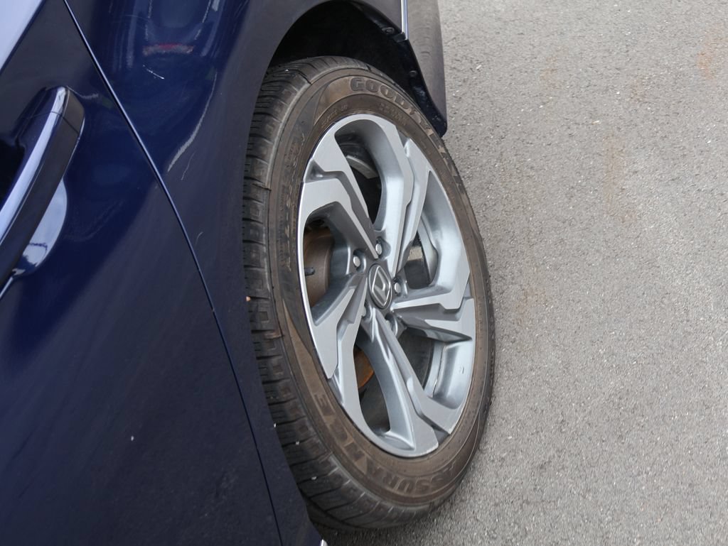 Certified 2018 Honda Accord EX-L image 32
