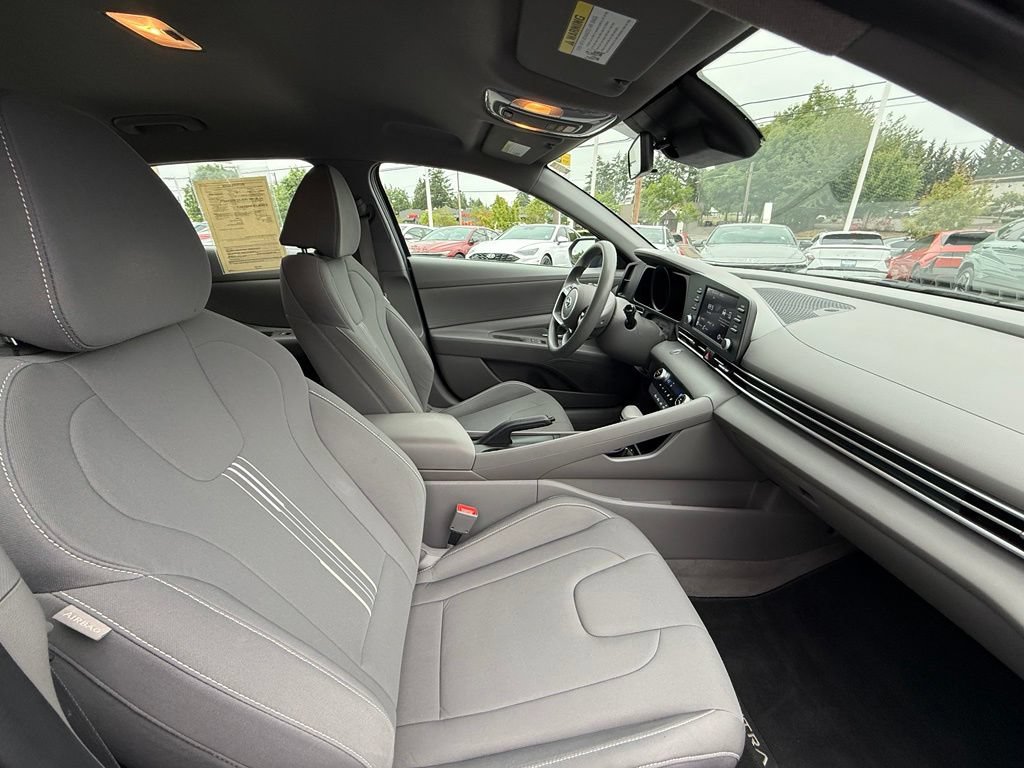 Certified 2023 Hyundai Elantra SEL FWD image 18