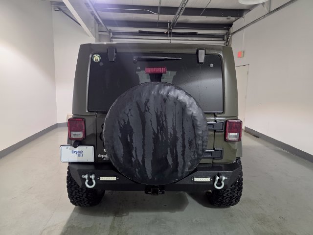 Used 2015 Jeep Wrangler Unlimited Rubicon w/ Max Tow Package AWD/4WD image 6