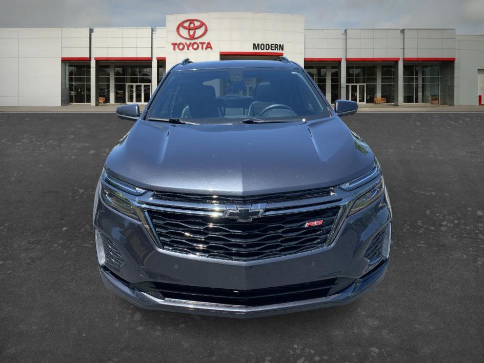 Used 2023 Chevrolet Equinox RS w/ RS Leather Package FWD image 2