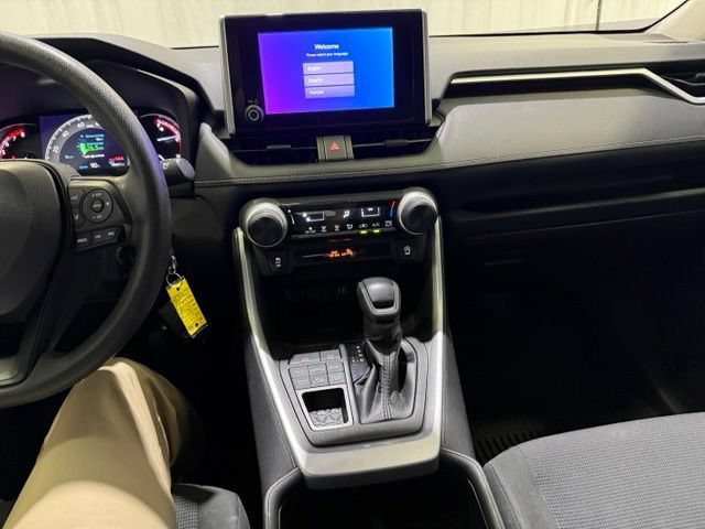 Used 2024 Toyota RAV4 LE AWD/4WD image 19
