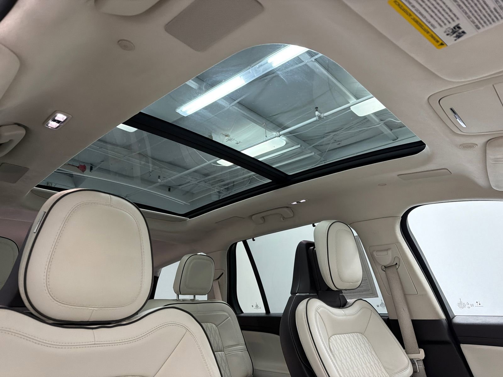 Used 2023 Lincoln Aviator Black Label image 11