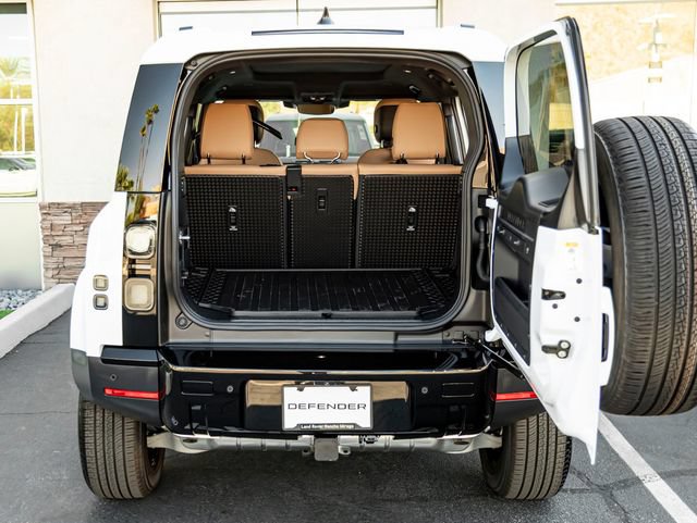New 2026 Land Rover Defender 110 S AWD/4WD image 30