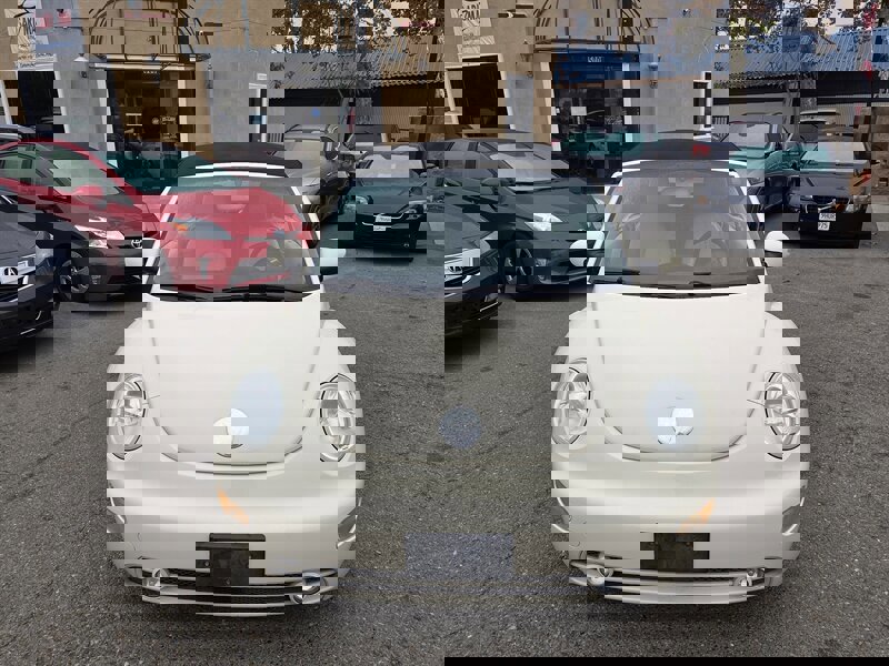 Used 2004 Volkswagen Beetle GLS image 2