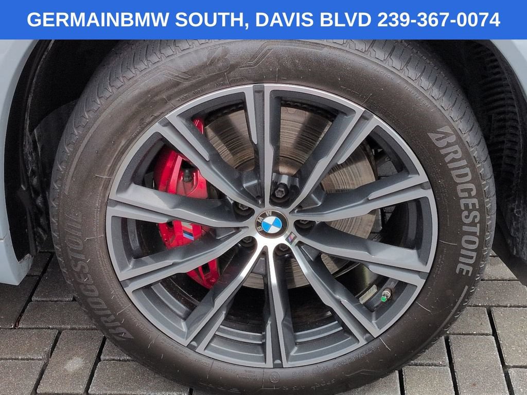 Used 2025 BMW X5 xDrive40i w/ M Sport Package AWD/4WD image 12