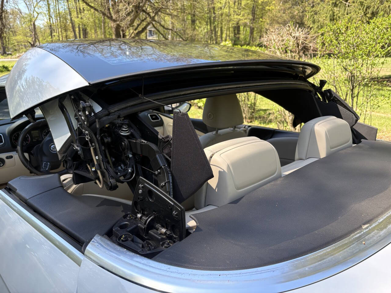 Used 2012 Volkswagen Eos Komfort FWD image 15