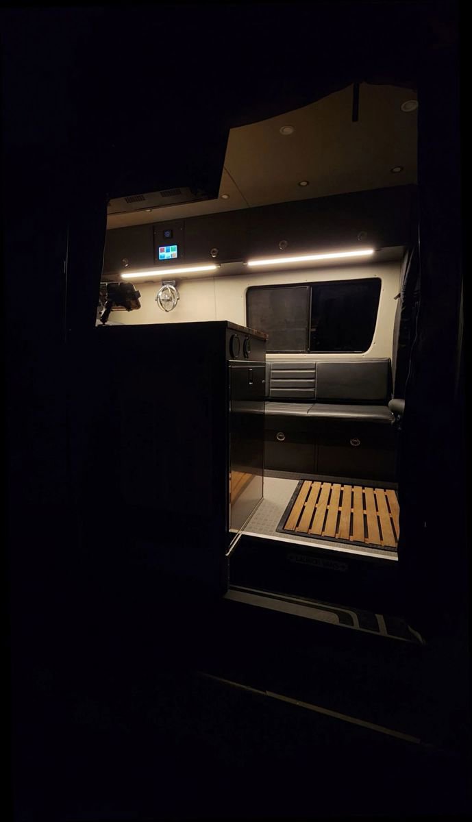 Used 2022 Mercedes-Benz Sprinter 2500 image 26