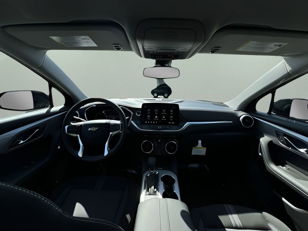 Certified 2025 Chevrolet Blazer LT w/ Convenience Package image 19