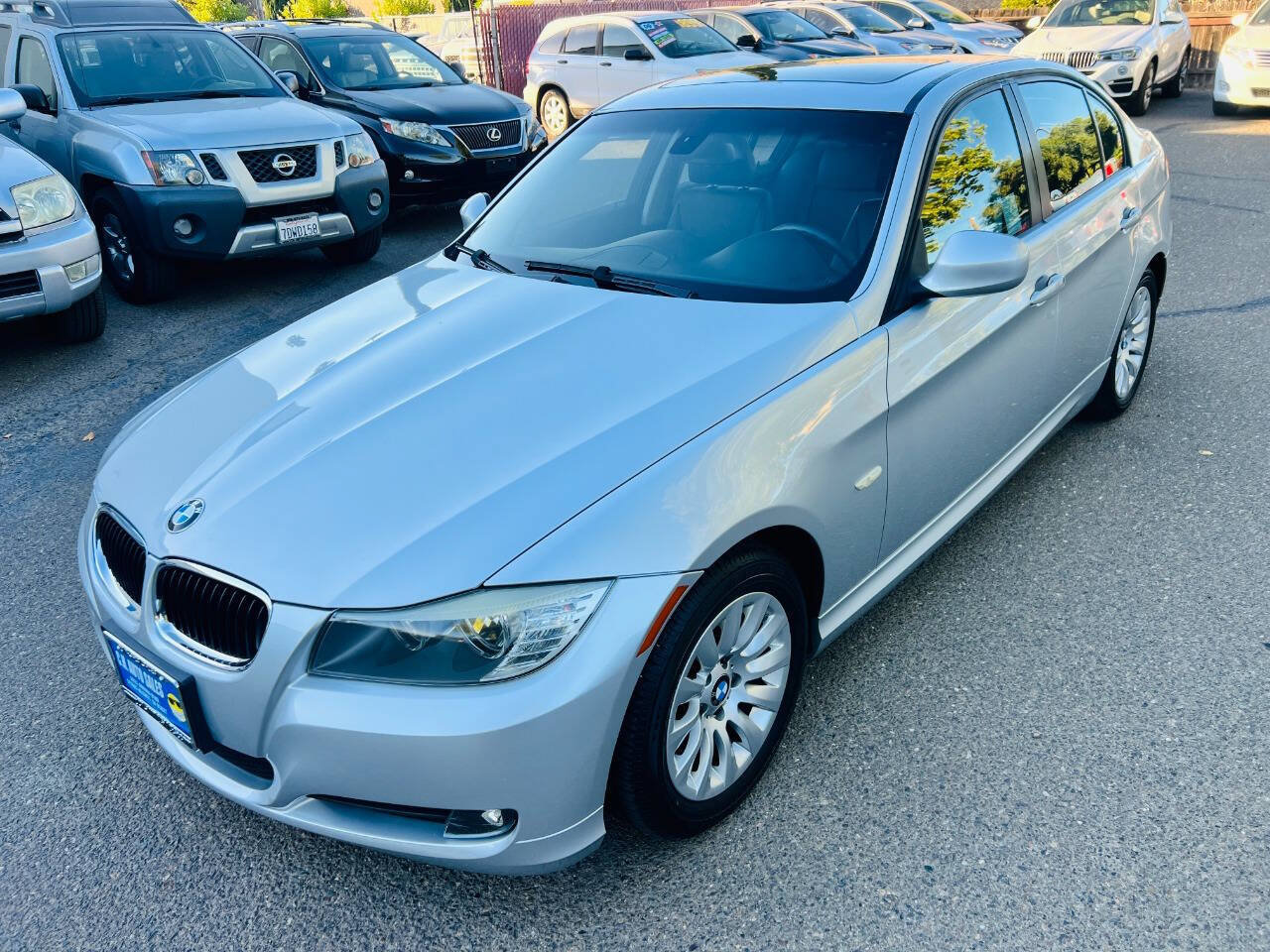 Used 2009 BMW 328i Sedan RWD image 1