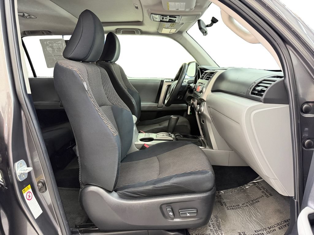 Used 2013 Toyota 4Runner SR5 w/ Convenience Pkg RWD image 17