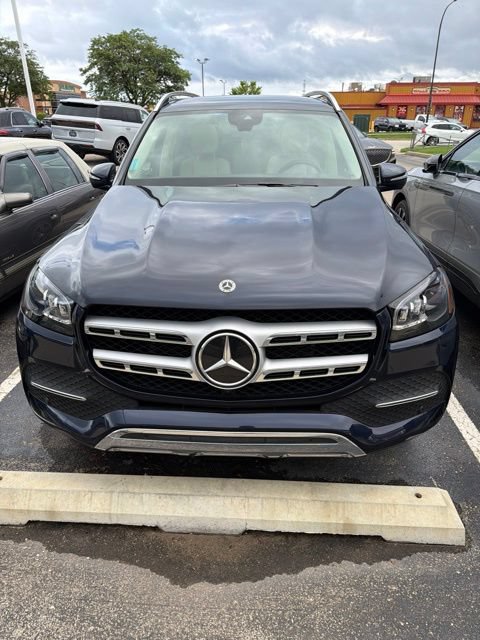Used 2022 Mercedes-Benz GLS 450 4MATIC image 2
