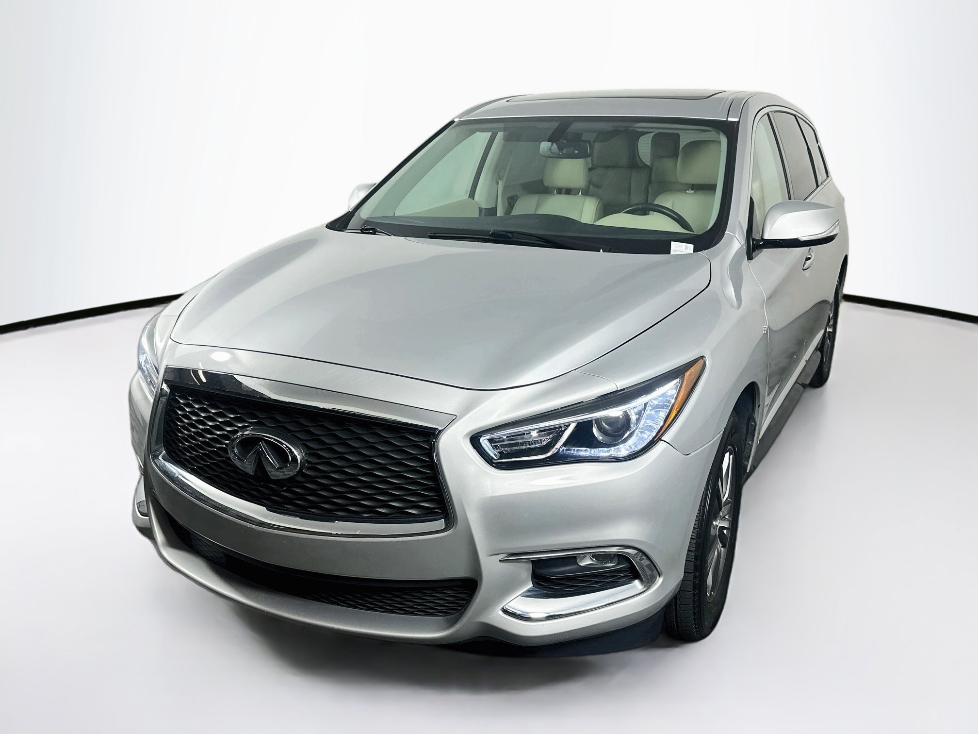Used 2018 INFINITI QX60 FWD image 3