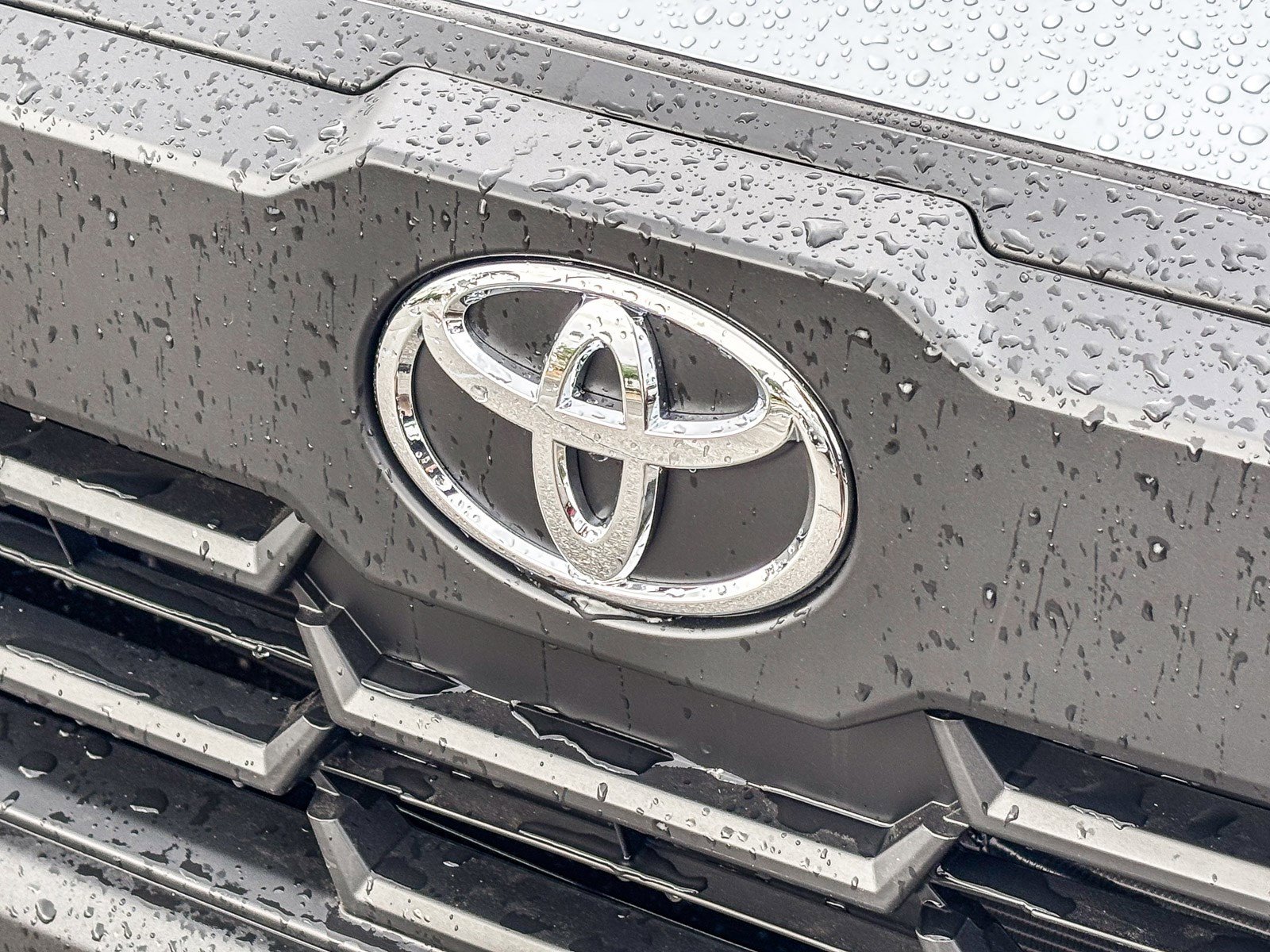 New 2026 Toyota Corolla Cross L image 10