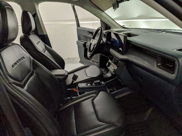Certified 2025 Ford Maverick Lariat w/ Black Appearance Package AWD/4WD image 23