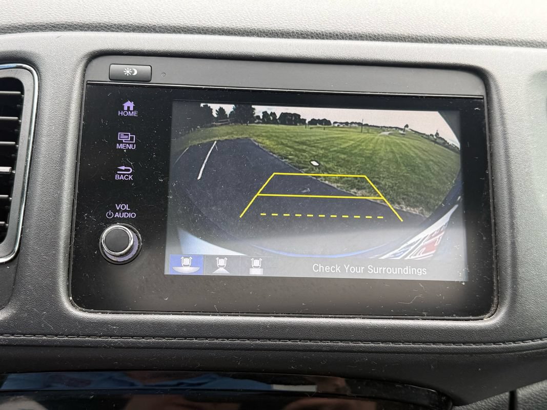 Used 2019 Honda HR-V Touring image 14