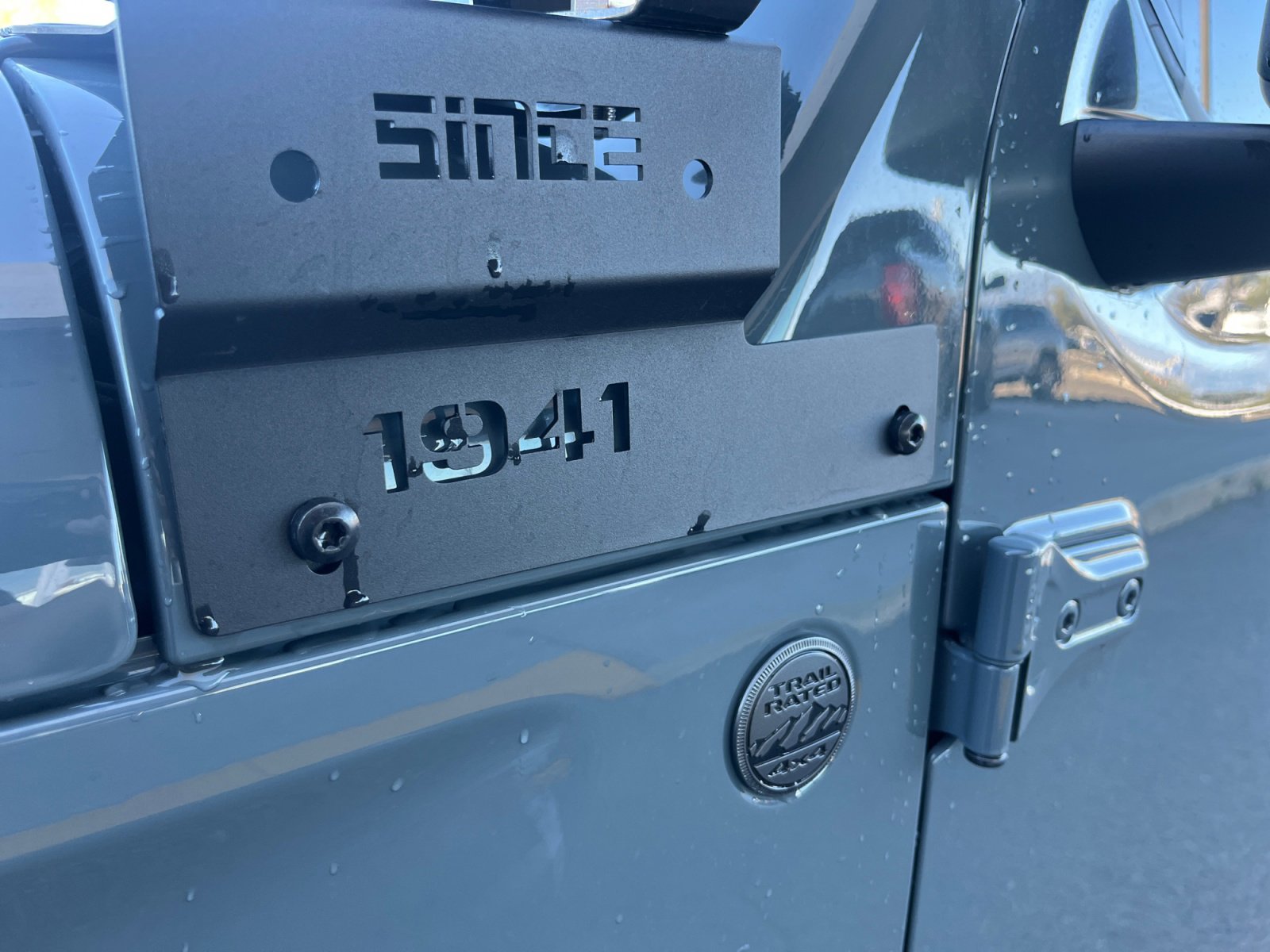 Used 2024 Jeep Gladiator Sport image 23