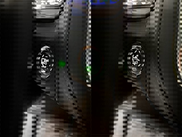 Used 2023 Chevrolet Suburban Z71 w/ Luxury Package image 16