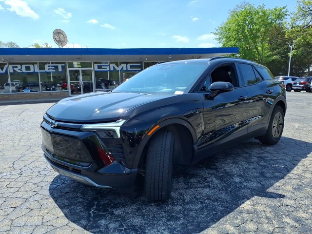 Used 2025 Chevrolet Blazer EV LT FWD image 13